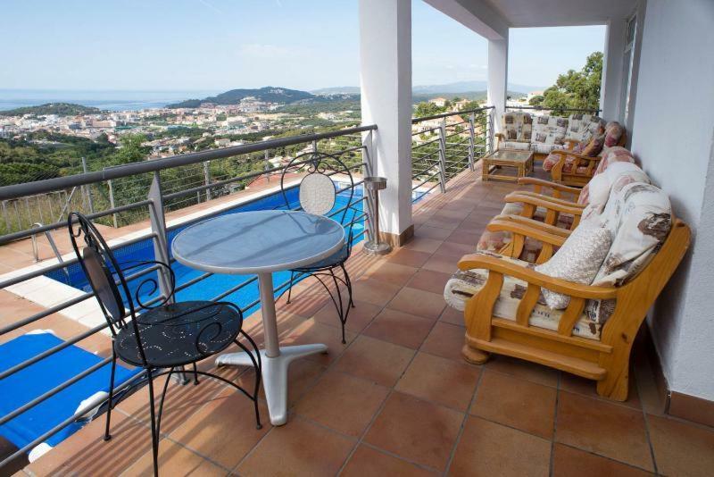 Villa Yaco Lloret de Mar Ngoại thất bức ảnh